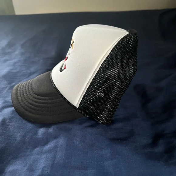 Trucker hat - Picture 2 of 2